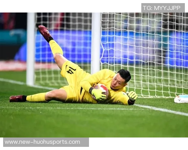 王大雷感谢球迷雨中支持并祝双节快乐展现球队团结精神